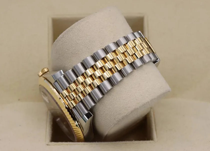 ROLEX Datejust 41
Oyster, 41 mm,
Oystersteel And Yellow Gold