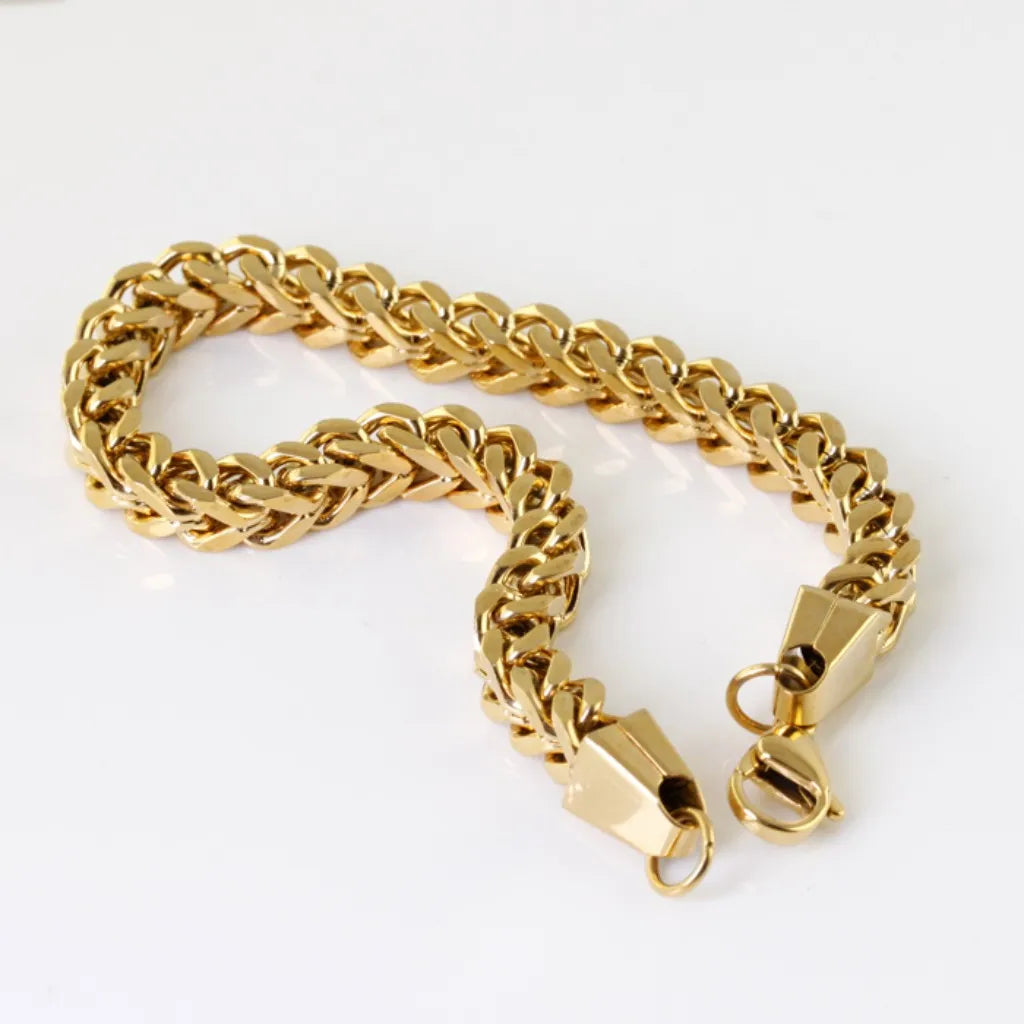 12.4Grams Curb Link 18Karat Gold Bracelet.