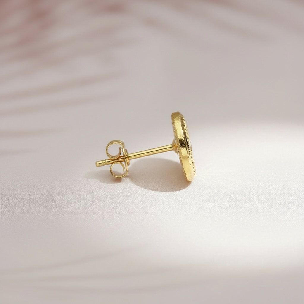 1.8Grams 18Karat Gold Round Shaped Stud Earrings