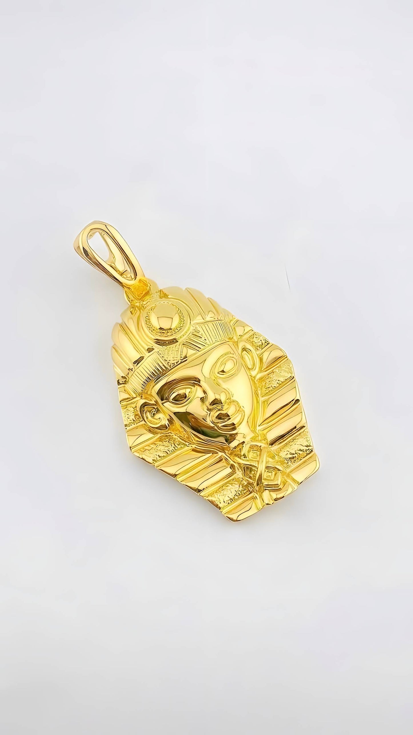 12.9Grams Egyptian Pharaoh 18 Karat Gold Pendant