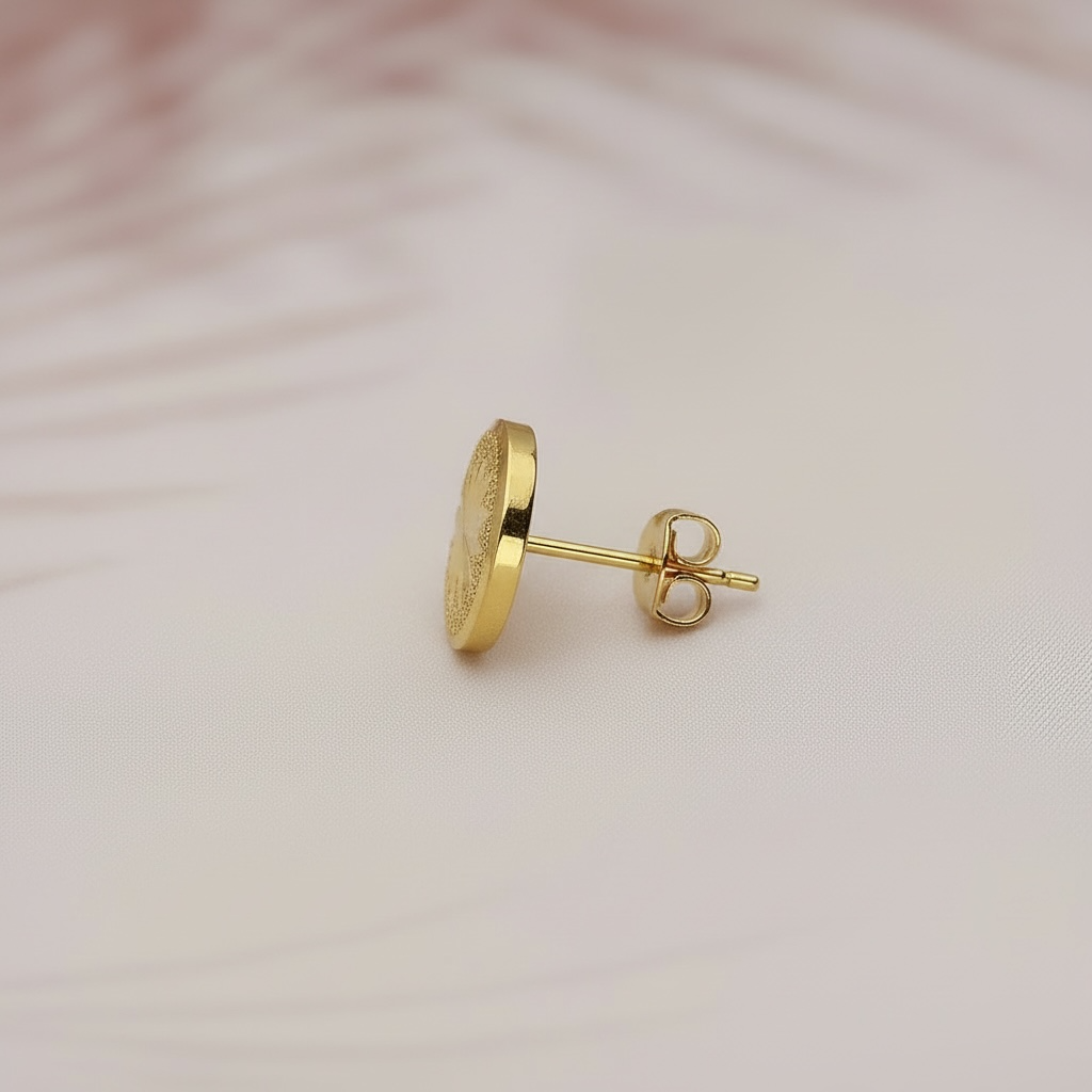 1.8Grams 18Karat Gold Round Shaped Stud Earrings